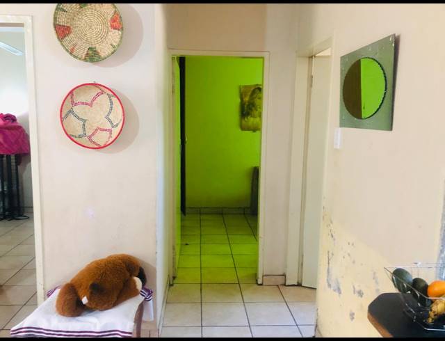 2 BEDROOM APARTMENT FOR SALE IN RUSTENBURG CENTRAL